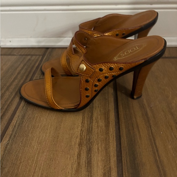 Tod's Tan Leather Sandals with Adjustable Straps - Picture 3 of 5